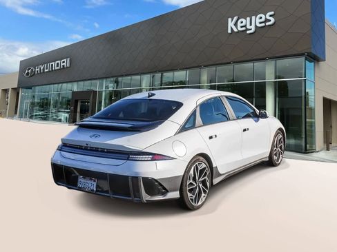 Certified 2025 Hyundai Ioniq 6 SEL image 4