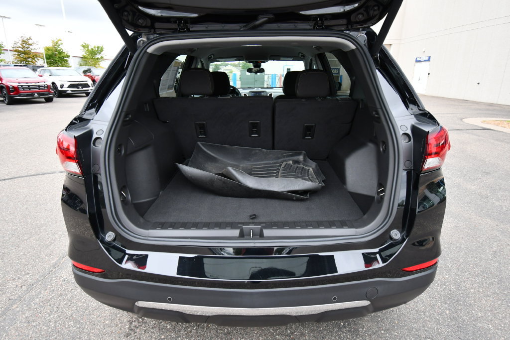 Used 2023 Chevrolet Equinox LT AWD/4WD image 7