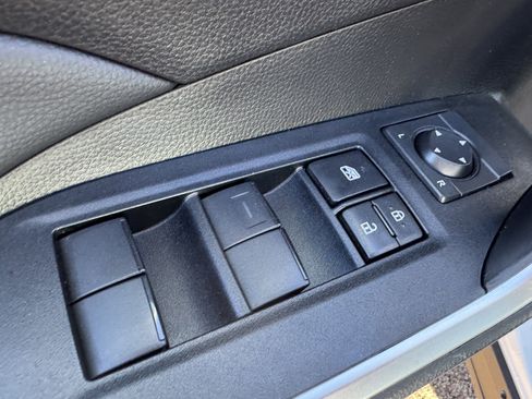 Certified 2025 Toyota RAV4 LE AWD/4WD image 10