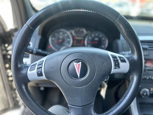 Used 2009 Pontiac Torrent 2WD w/ Preferred Package image 13