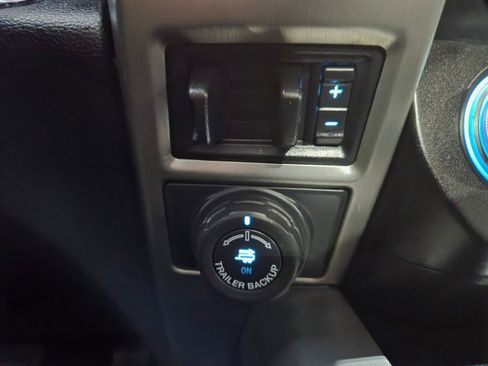 Used 2020 Ford F350 Platinum w/ FX4 Off-Road Package image 49