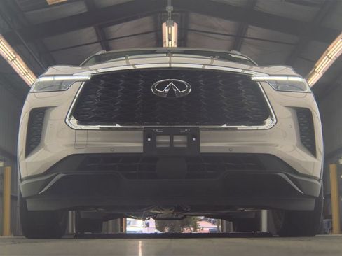 Certified 2023 INFINITI QX60 Luxe w/ Vision Package FWD image 13