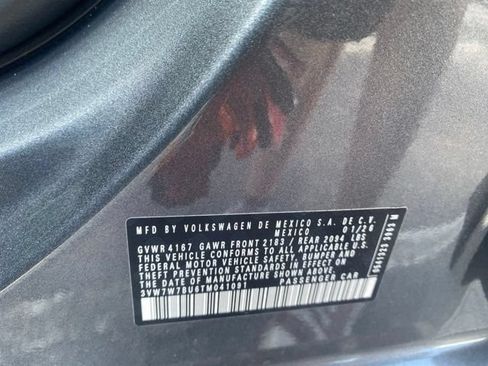 Used 2026 Volkswagen Jetta SE FWD image 14