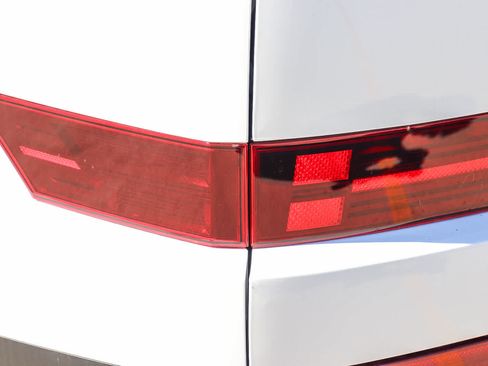 New 2026 Hyundai Santa Fe Limited image 9