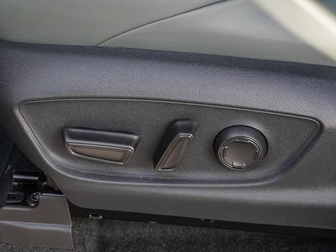 New 2025 Toyota Tacoma Trailhunter image 27