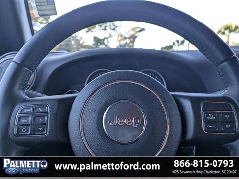 Used 2017 Jeep Wrangler Unlimited Sahara image 26