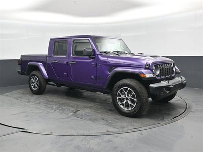 New 2026 Jeep Gladiator Sport