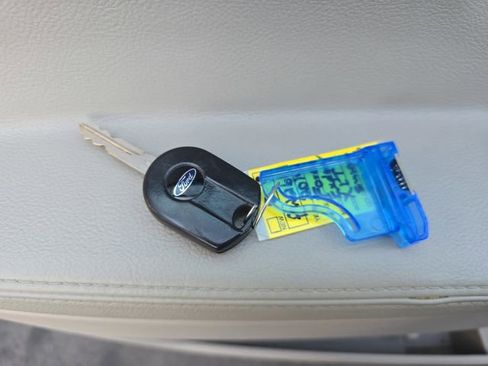 Used 2014 Ford Explorer XLT w/ Equipment Group 202A image 30