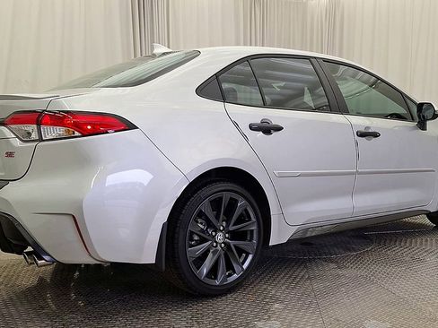 Certified 2026 Toyota Corolla SE FWD image 3