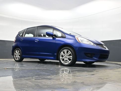 Used 2010 Honda Fit Sport image 23
