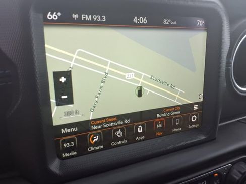 Used 2023 Jeep Wrangler Unlimited Rubicon 4xe w/ Cold Weather Group AWD/4WD image 16