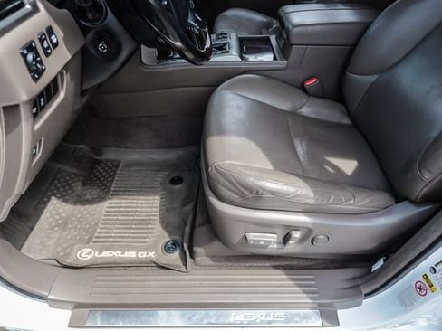 Used 2018 Lexus GX 460 Premium AWD/4WD image 24