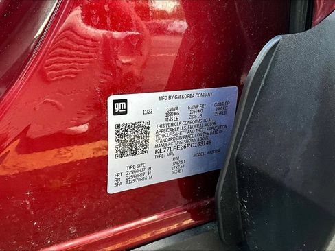 Used 2024 Chevrolet Trax LS w/ LS Convenience Package FWD image 18
