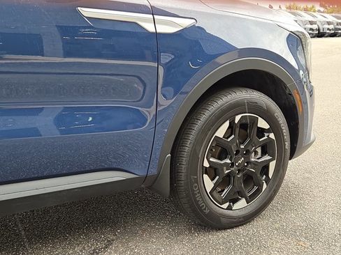New 2025 Kia Sorento S AWD/4WD image 5