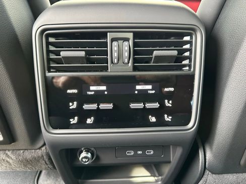 Used 2026 Porsche Cayenne S AWD/4WD image 41