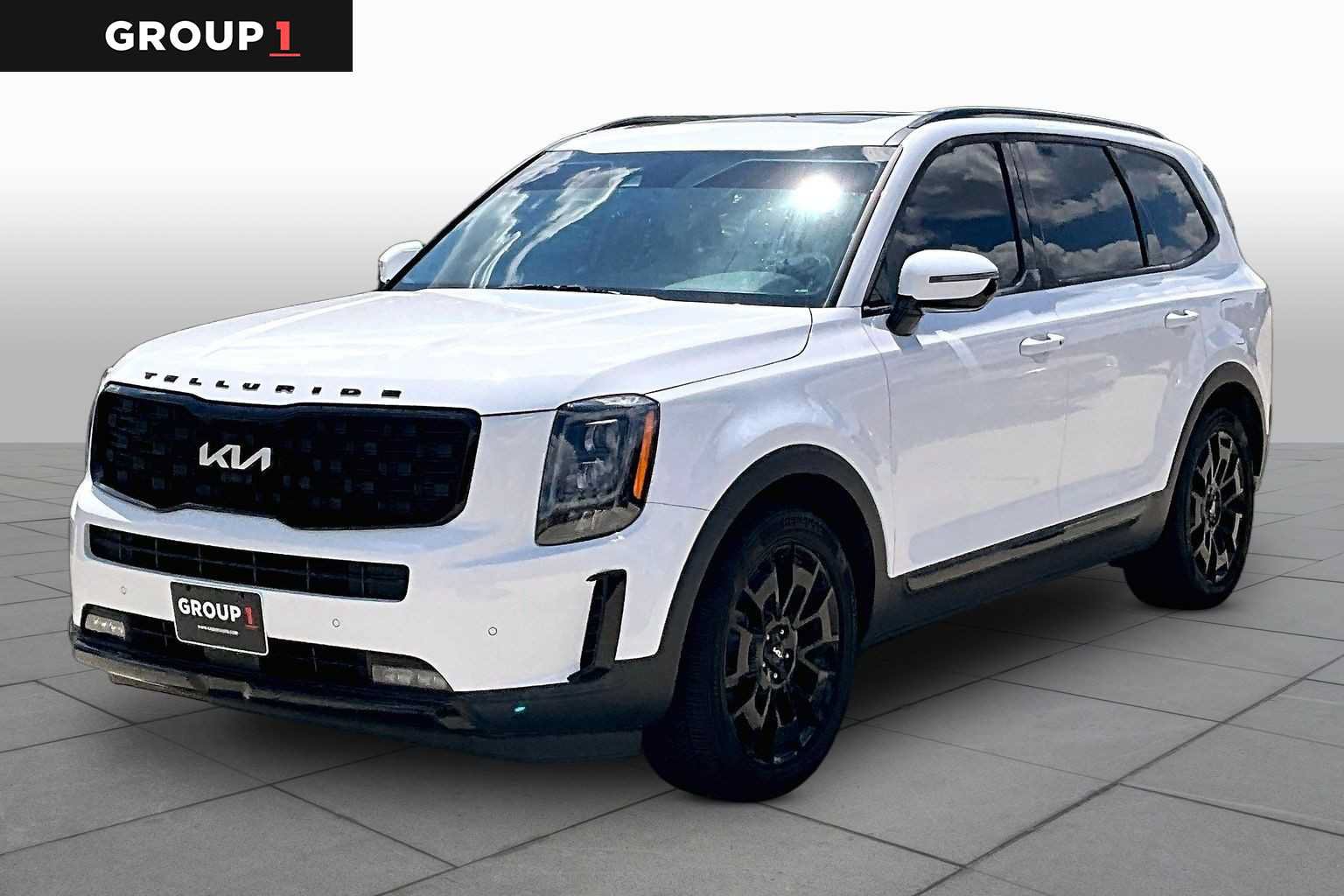 Used 2022 Kia Telluride SX w/ Nightfall Edition Package AWD/4WD image 1