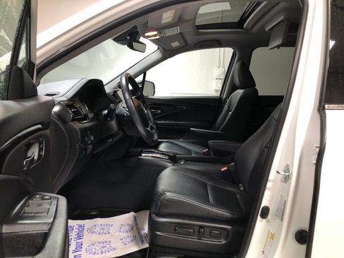 Used 2022 Honda Pilot Touring image 21