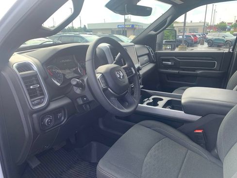 Used 2025 RAM 2500 Big Horn AWD/4WD image 10