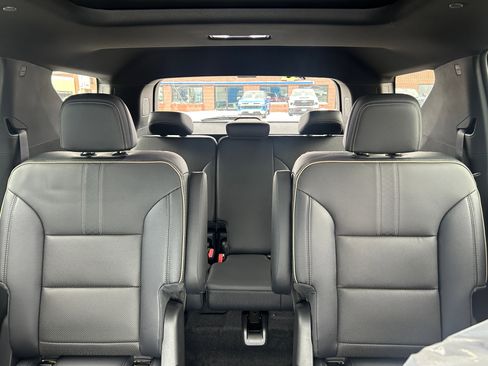 New 2026 Chevrolet Traverse High Country image 27