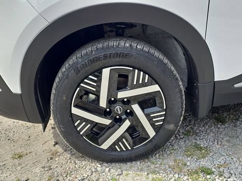 New 2026 Nissan Kicks SV w/ SV Premium Package FWD image 35