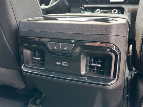 Used 2023 GMC Sierra 1500 AT4 w/ AT4 Premium Package AWD/4WD image 24