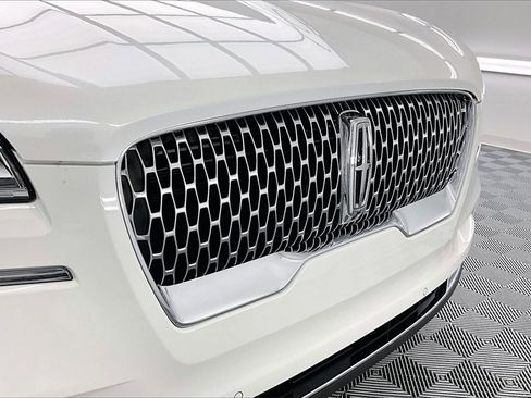 Used 2023 Lincoln Aviator Reserve w/ Equipment Group 201A image 29