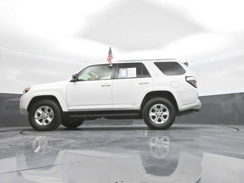 Used 2015 Toyota 4Runner SR5 Premium AWD/4WD image 42