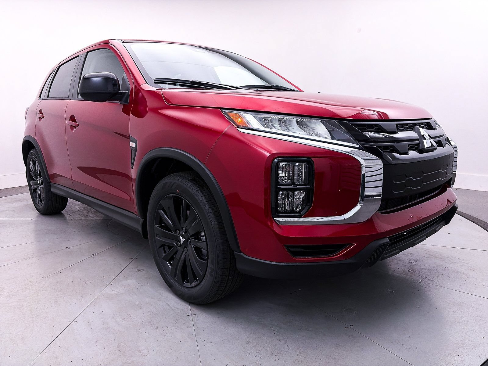 Used 2026 Mitsubishi Outlander Sport LE AWD/4WD image 1