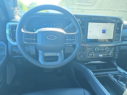 Certified 2024 Ford F250 Lariat w/ Lariat Ultimate Package AWD/4WD image 21