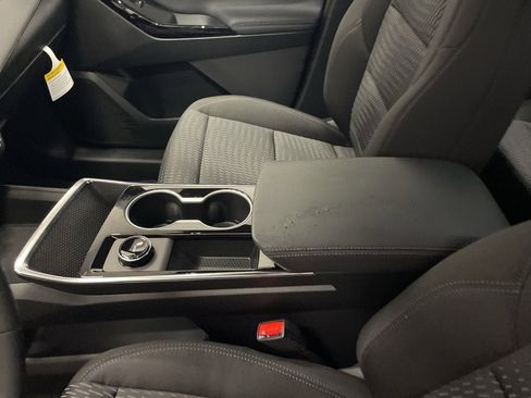 New 2026 Chevrolet Equinox LT w/ Safety and Technology Package image 16