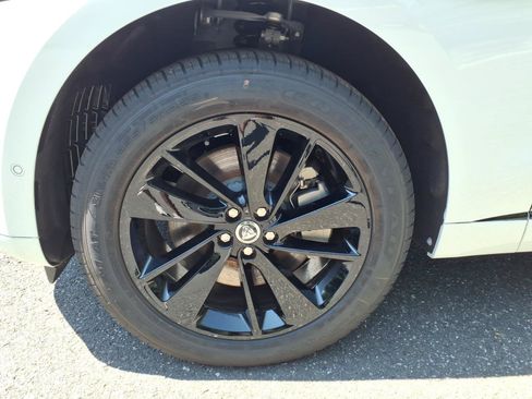 New 2026 Jaguar F-PACE R-Dynamic S AWD/4WD image 9