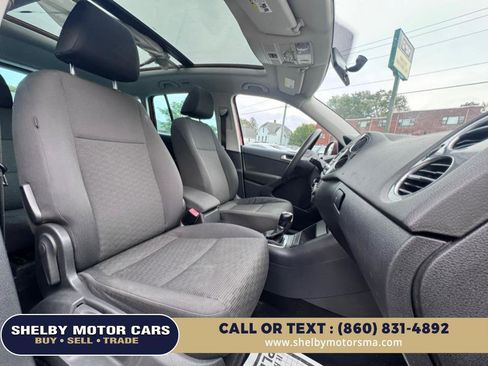 Used 2012 Volkswagen Tiguan S image 15