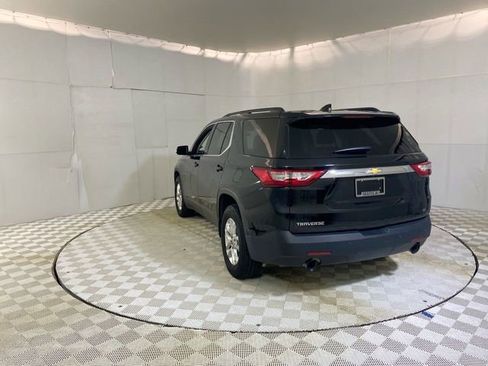 Used 2019 Chevrolet Traverse LT FWD image 19