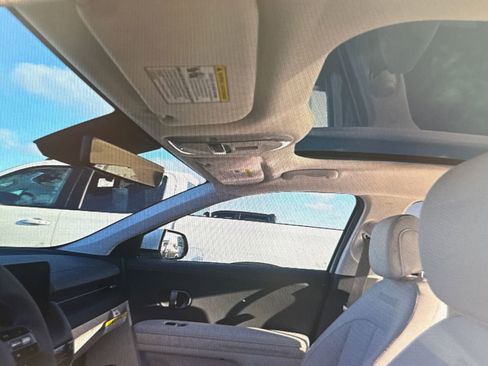 Used 2026 Hyundai Ioniq 5 Limited image 8