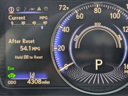 Used 2025 Lexus ES 300h w/ Premium Package FWD image 10