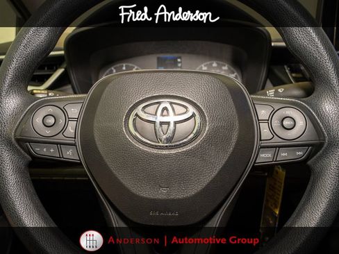 Used 2024 Toyota Corolla LE FWD image 17