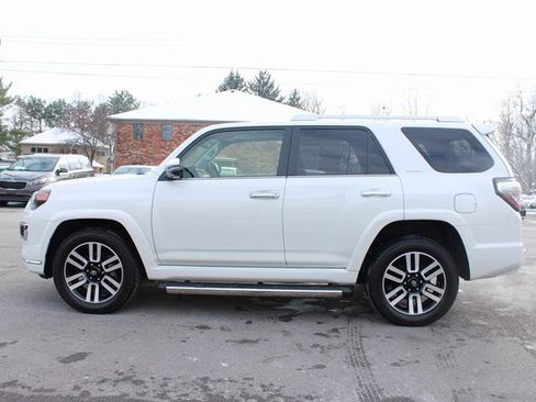 Used 2023 Toyota 4Runner Limited image 5