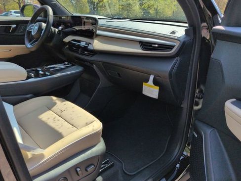 New 2026 Buick Enclave Preferred w/ Power Package FWD image 25