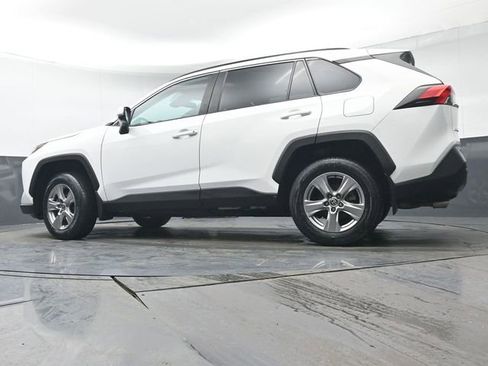 Certified 2022 Toyota RAV4 XLE w/ Convenience Package image 32