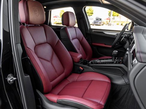 New 2026 Porsche Macan S image 48