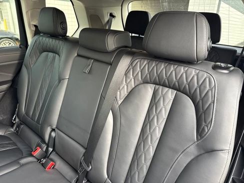 Certified 2025 BMW X7 xDrive40i image 25