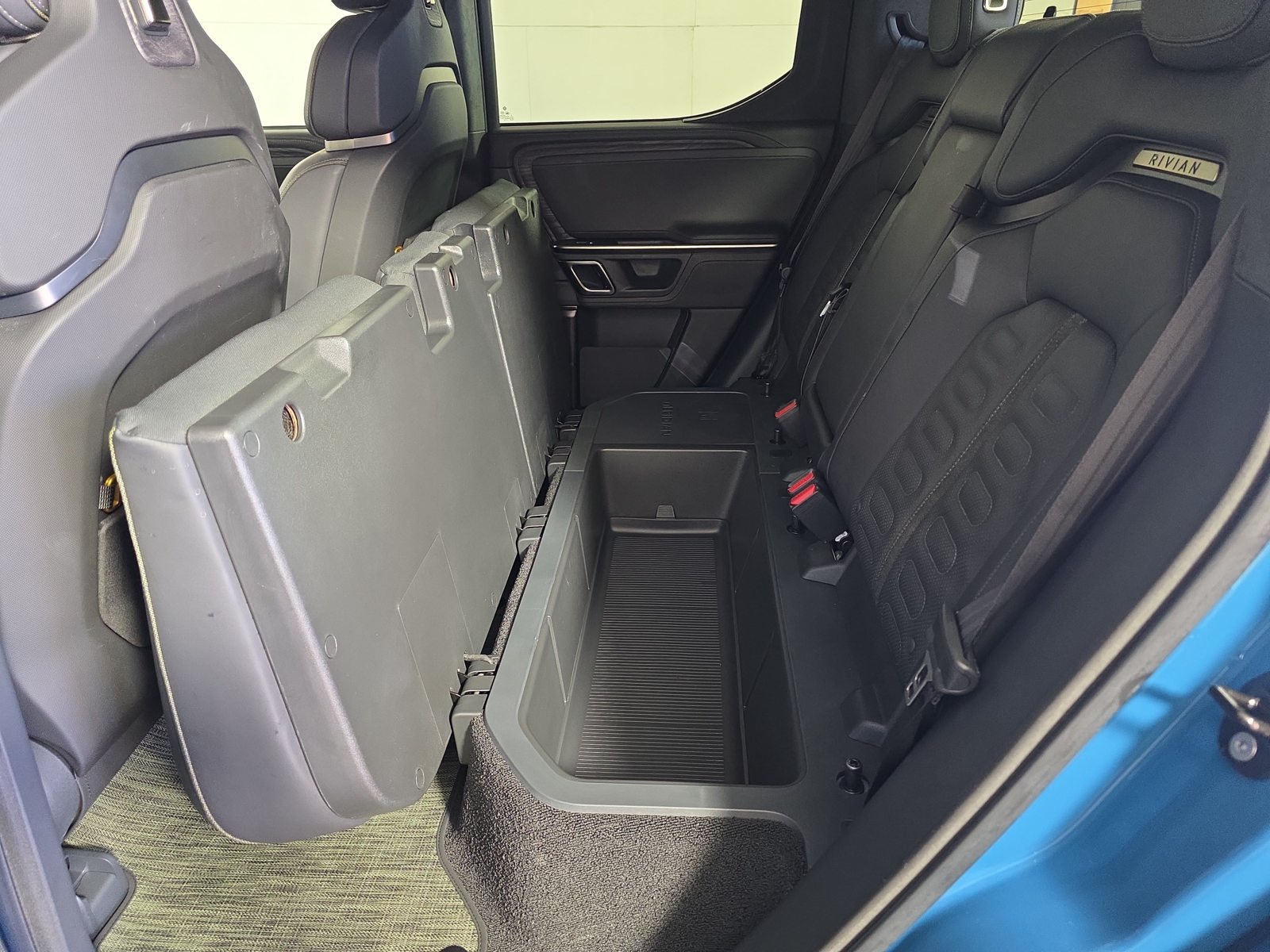 Used 2022 Rivian R1T Adventure AWD/4WD image 24