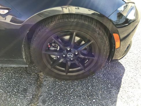 Used 2020 MAZDA MX-5 Miata Sport image 11