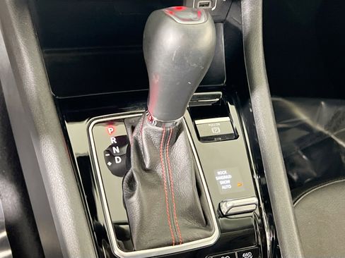 Used 2022 Jeep Compass Trailhawk w/ Sun and Sound Group image 16