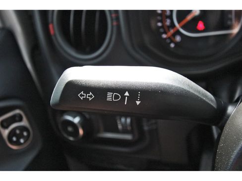 Used 2024 Jeep Wrangler Unlimited Rubicon AWD/4WD image 17