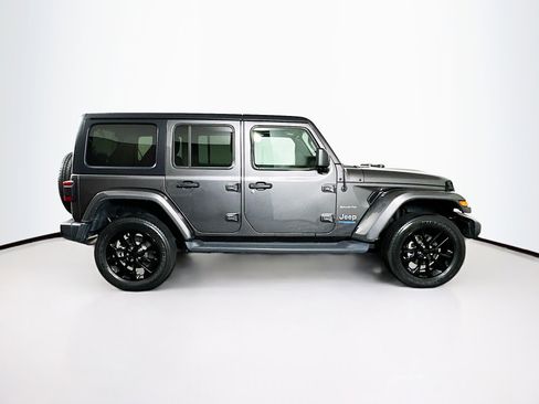 Used 2021 Jeep Wrangler Sahara image 10