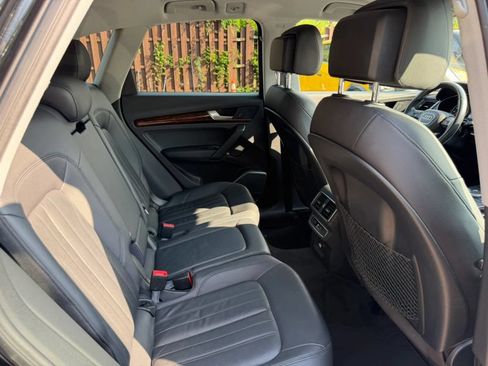 Used 2018 Audi Q5 2.0T Premium AWD/4WD image 24