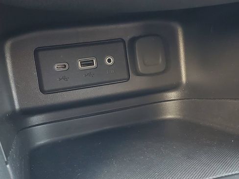 Used 2022 Chevrolet Equinox LT FWD image 20