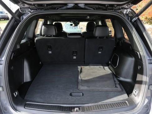 Used 2024 Jeep Grand Cherokee Limited 4xe image 11