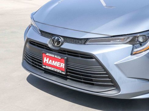 Used 2026 Toyota Corolla LE FWD image 11